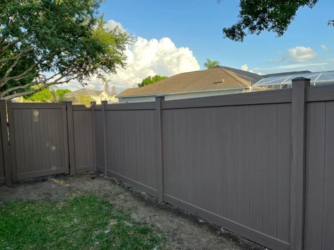 Custom aluminum fencing installation